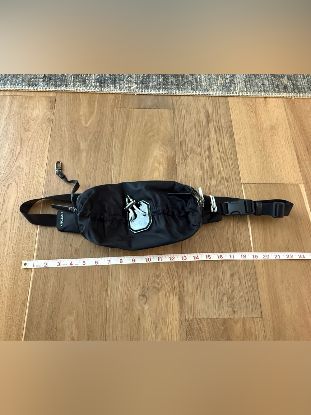 Tumi chey waist pack - Picture 9 of 9